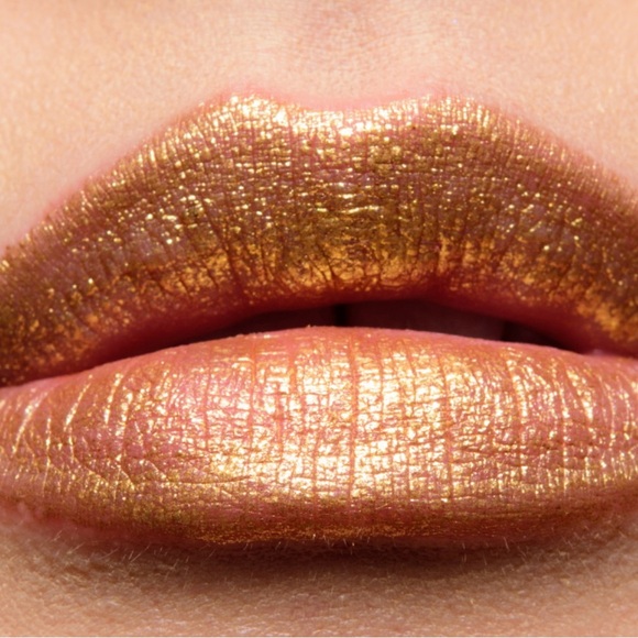Kat Von D Everlasting Glimmer Veil Liquid Lipstick: Gold Skool. - Picture 7 of 7